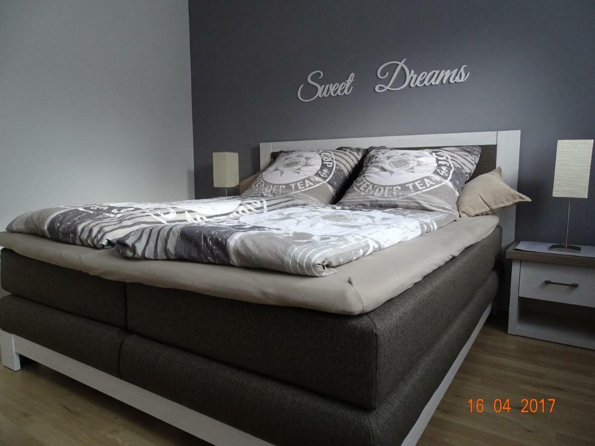 Ferienwohnung Haus Nr. 11 워렌도르프 외부 사진